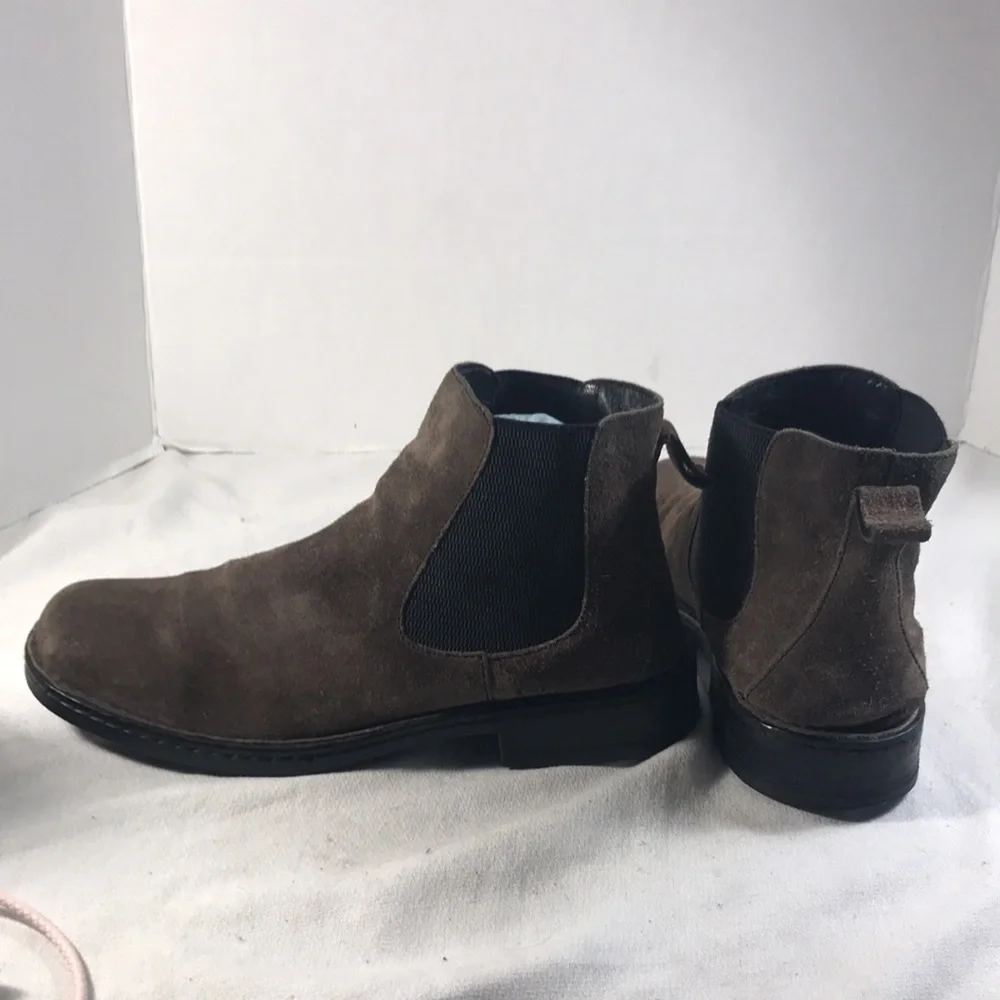 Born Julian Men’s Dark Brown Suede Pull On Chelsea Comfort Ankle Boots